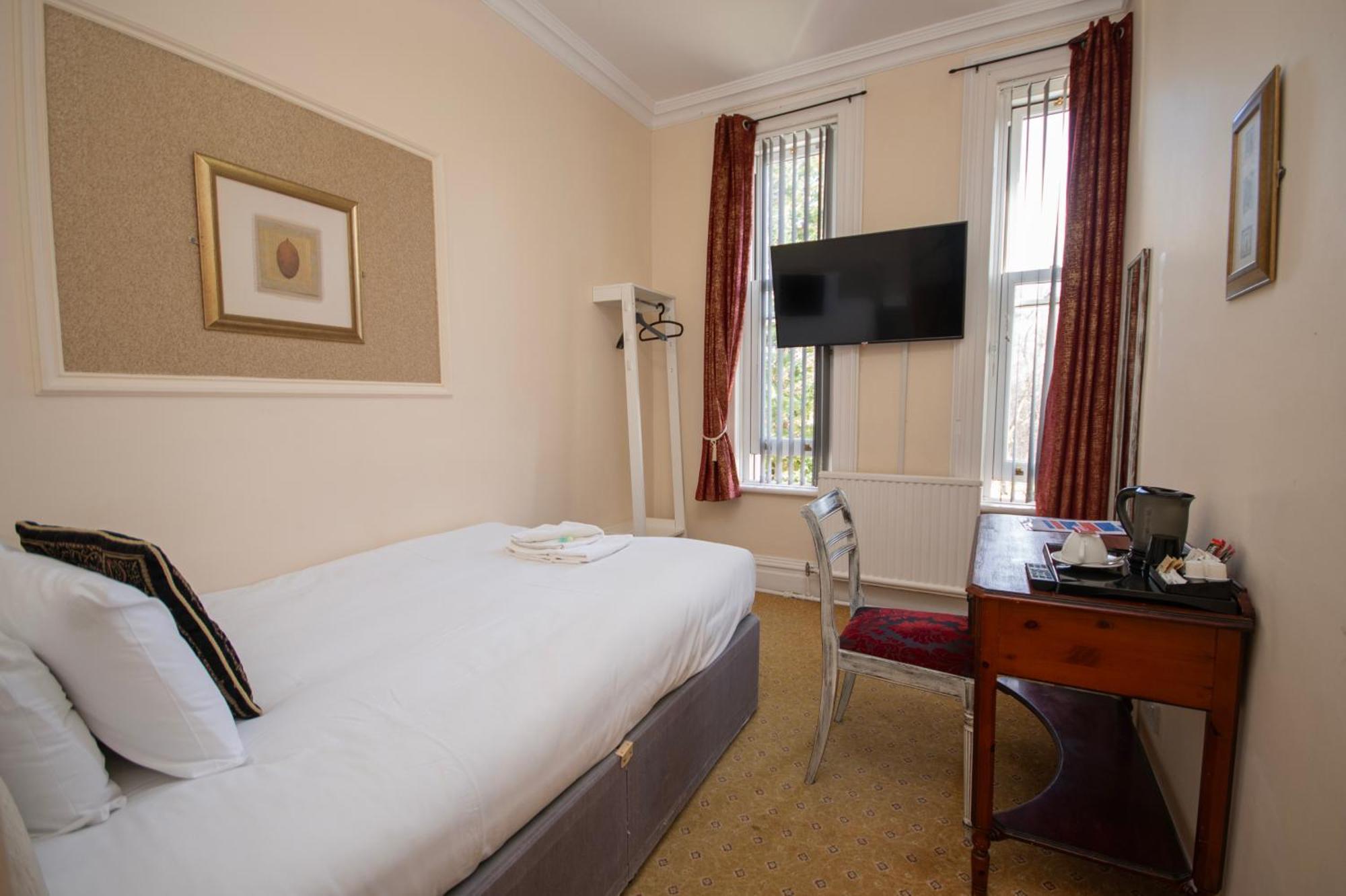 Northop Hall Country House Hotel Молд Экстерьер фото